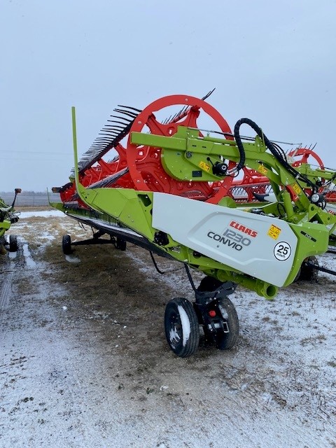 2022 CLAAS Convio Flex 1230 Header Combine