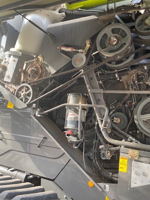 2022 CLAAS 8700TT Small Grains Combine