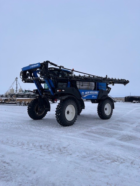 2014 New Holland SP.365F Sprayer/High Clearance