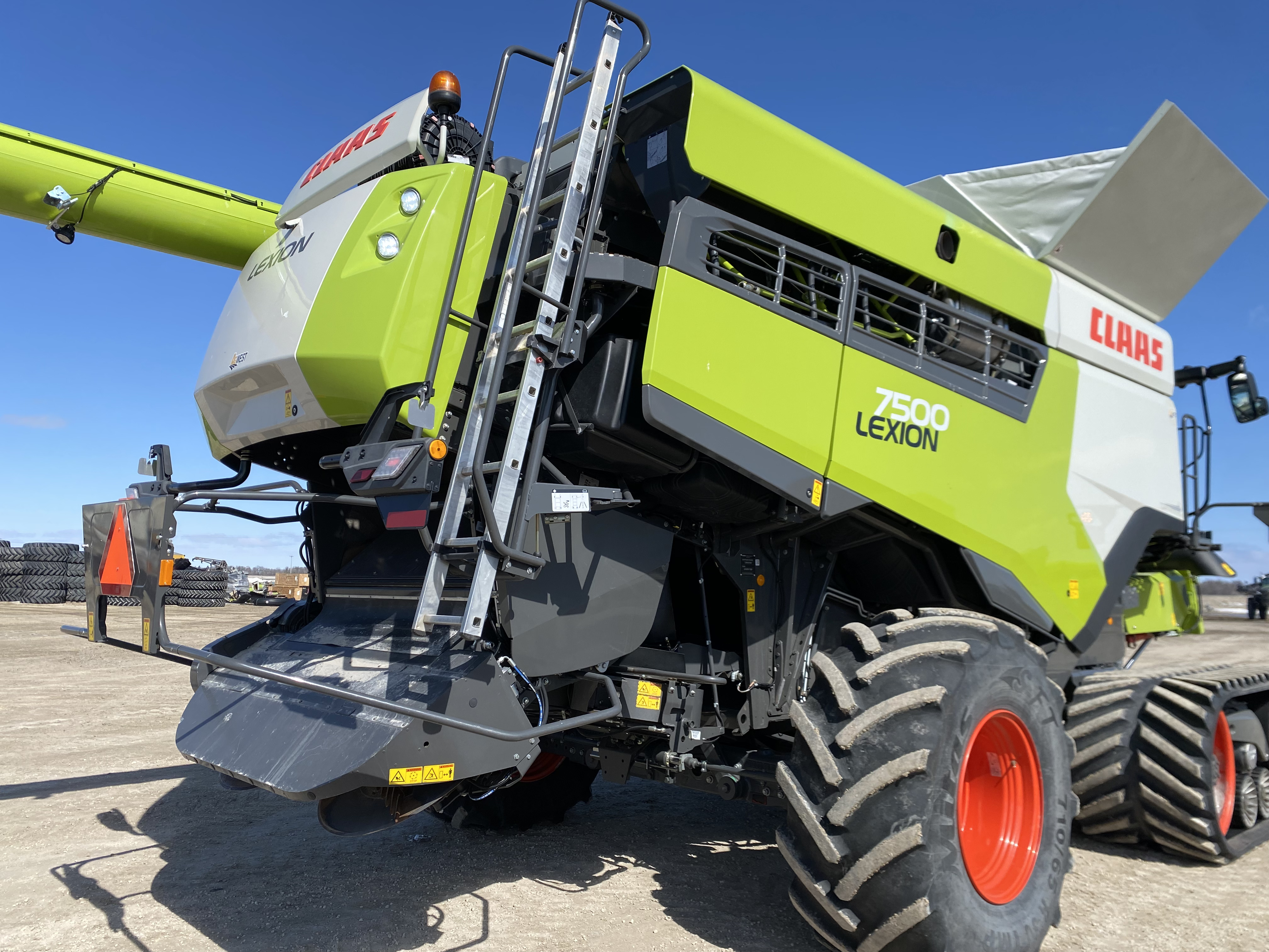 2022 CLAAS 7500TT Combine