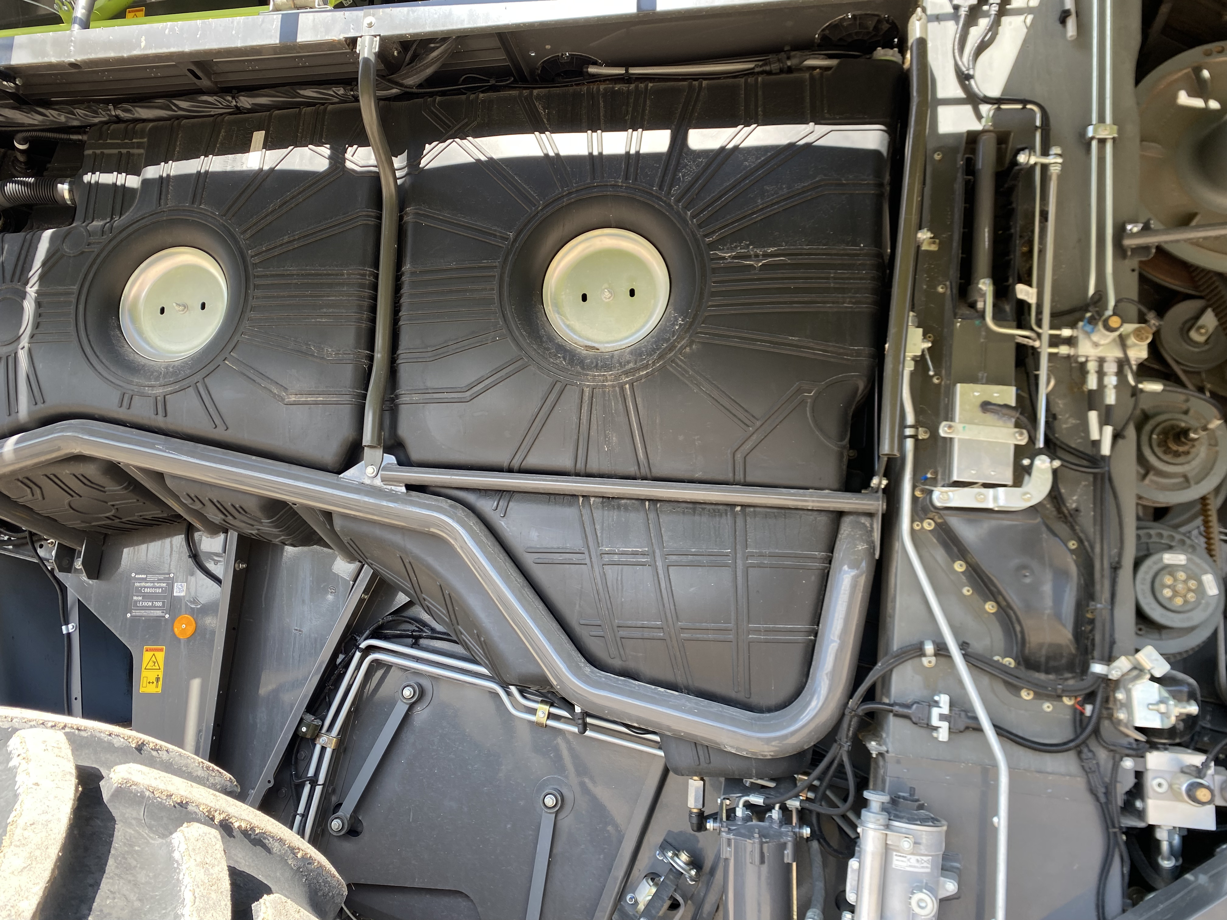 2022 CLAAS 7500TT Combine