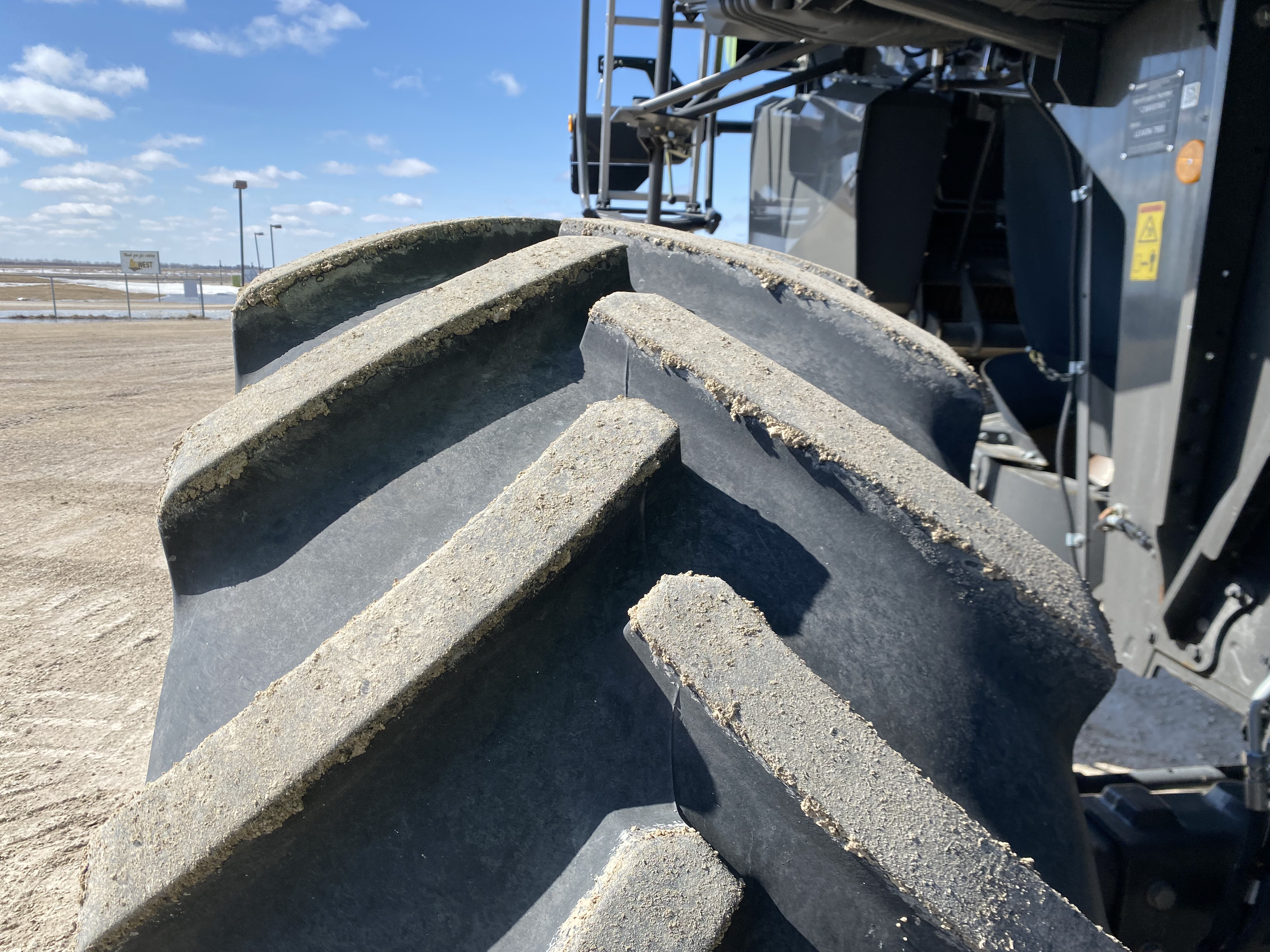 2022 CLAAS 7500TT Combine