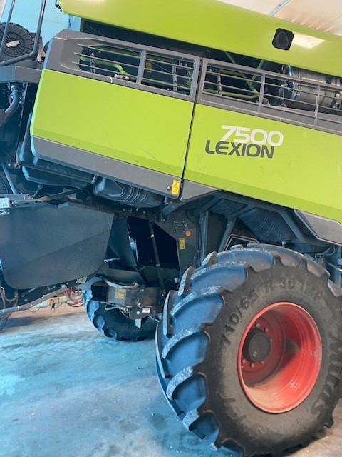 2022 CLAAS 7500TT Combine