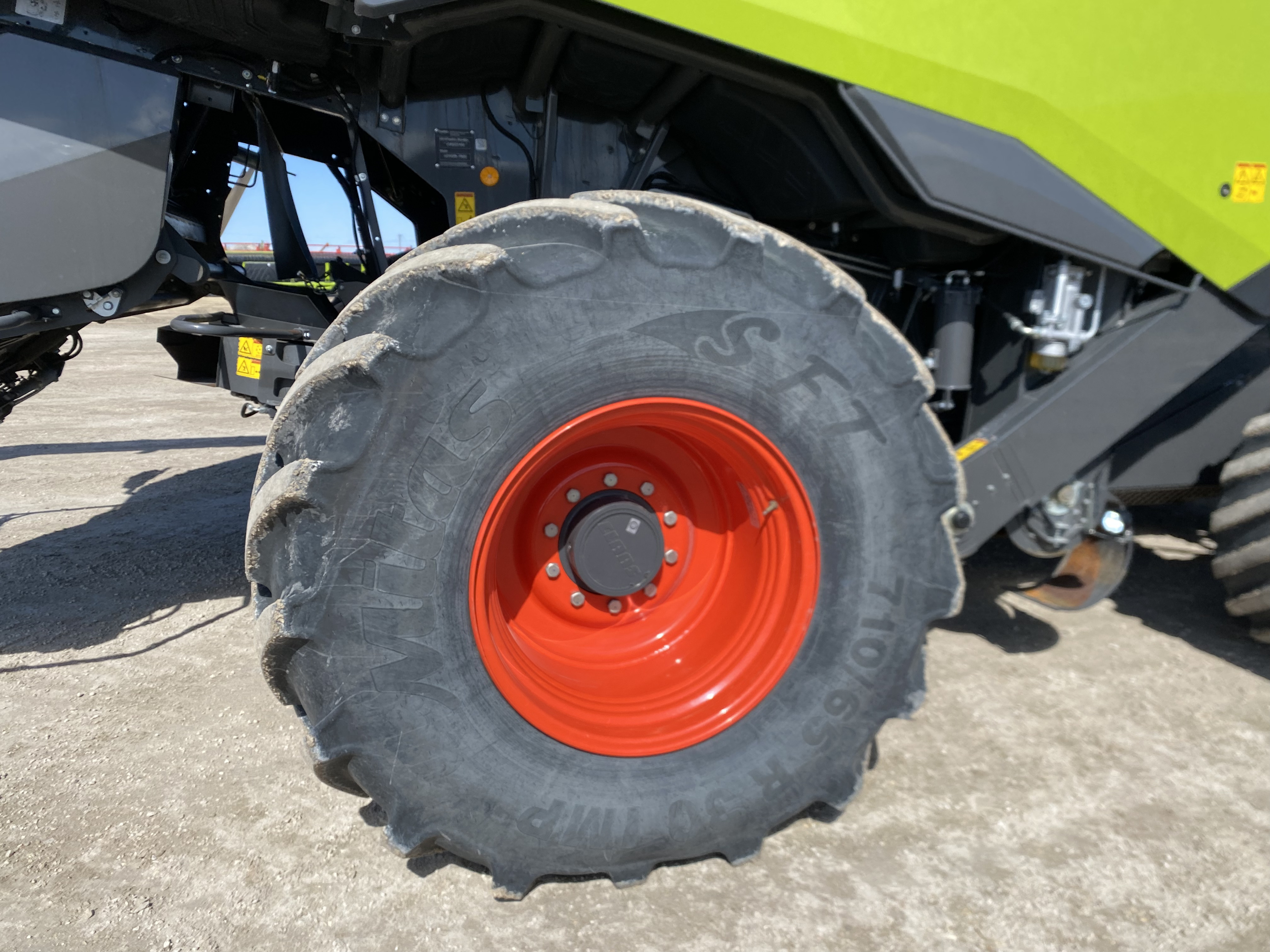 2022 CLAAS 7500TT Combine