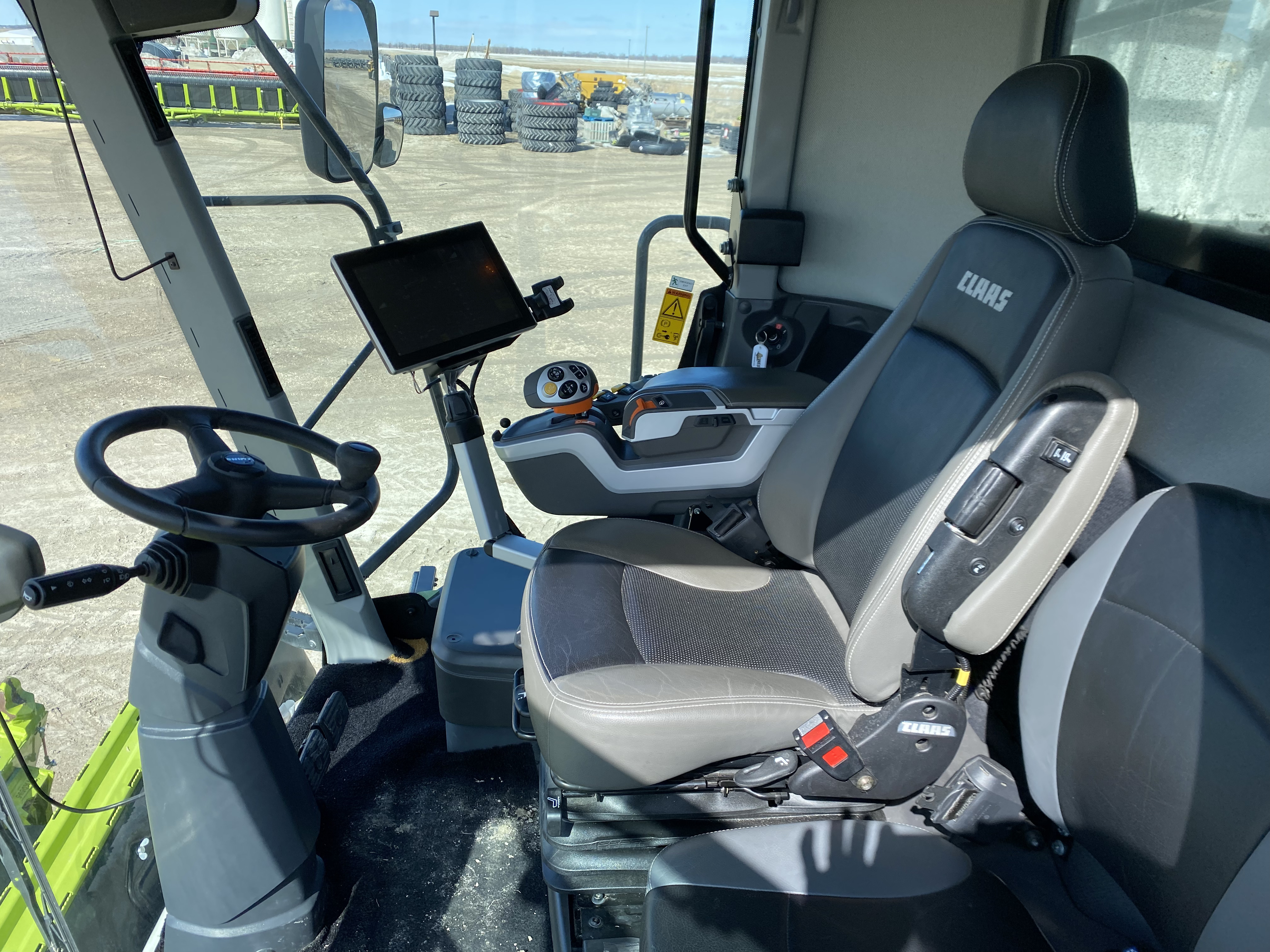 2022 CLAAS 7500TT Combine