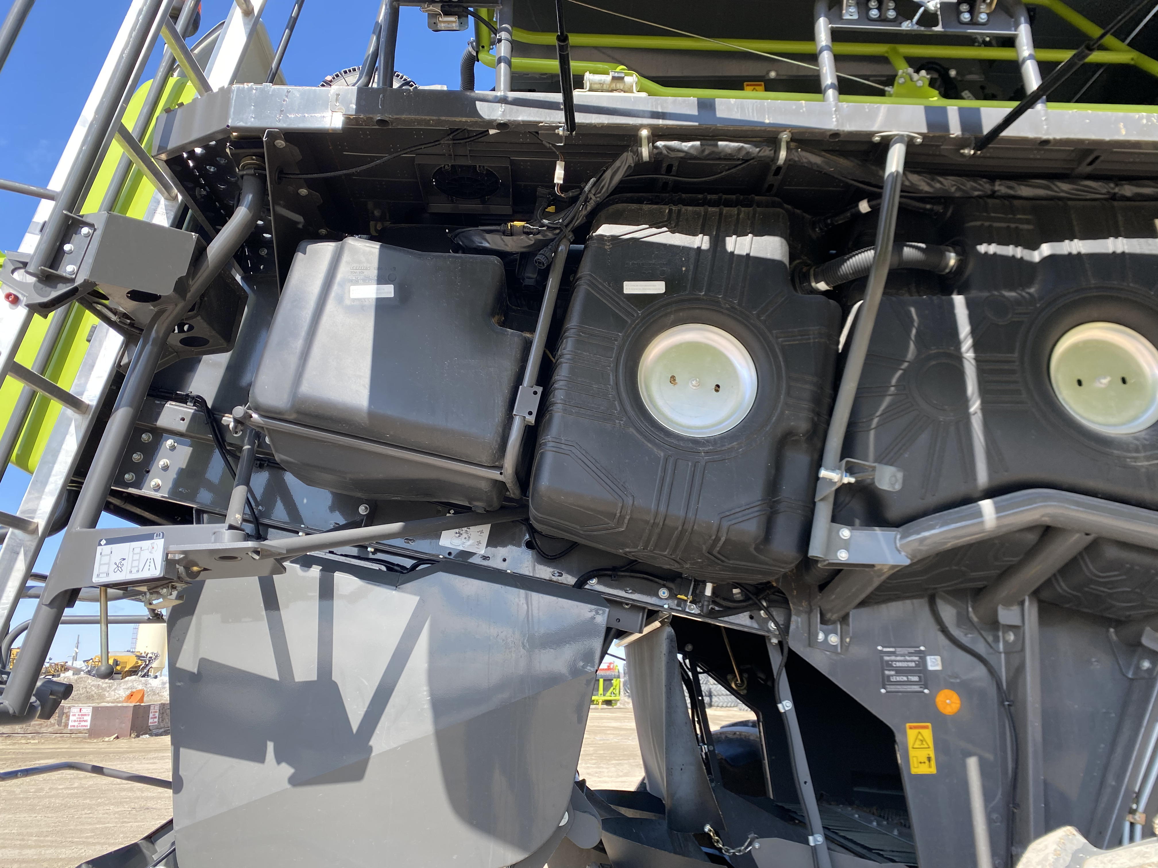 2022 CLAAS 7500TT Combine