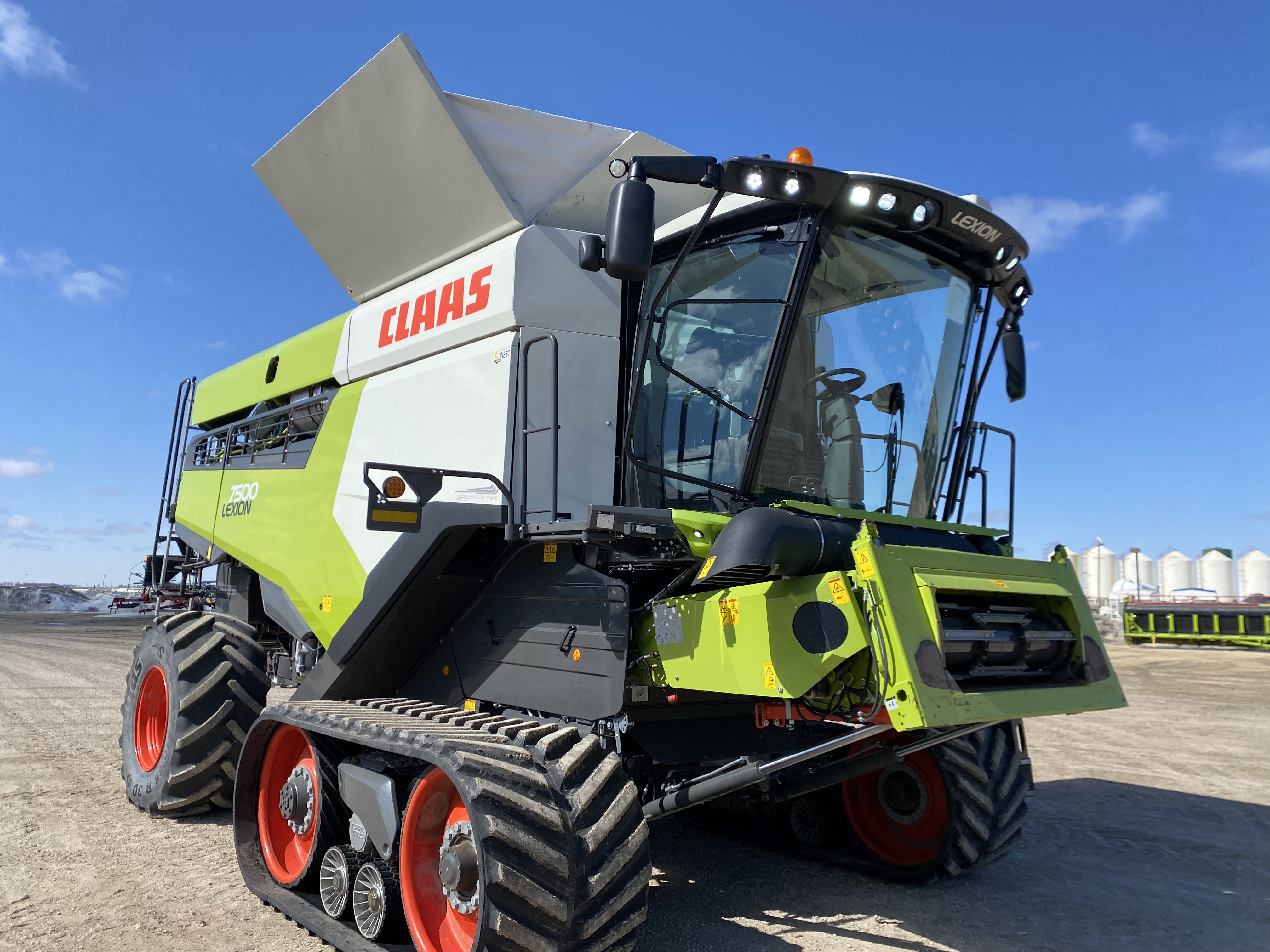 2022 CLAAS 7500TT Combine