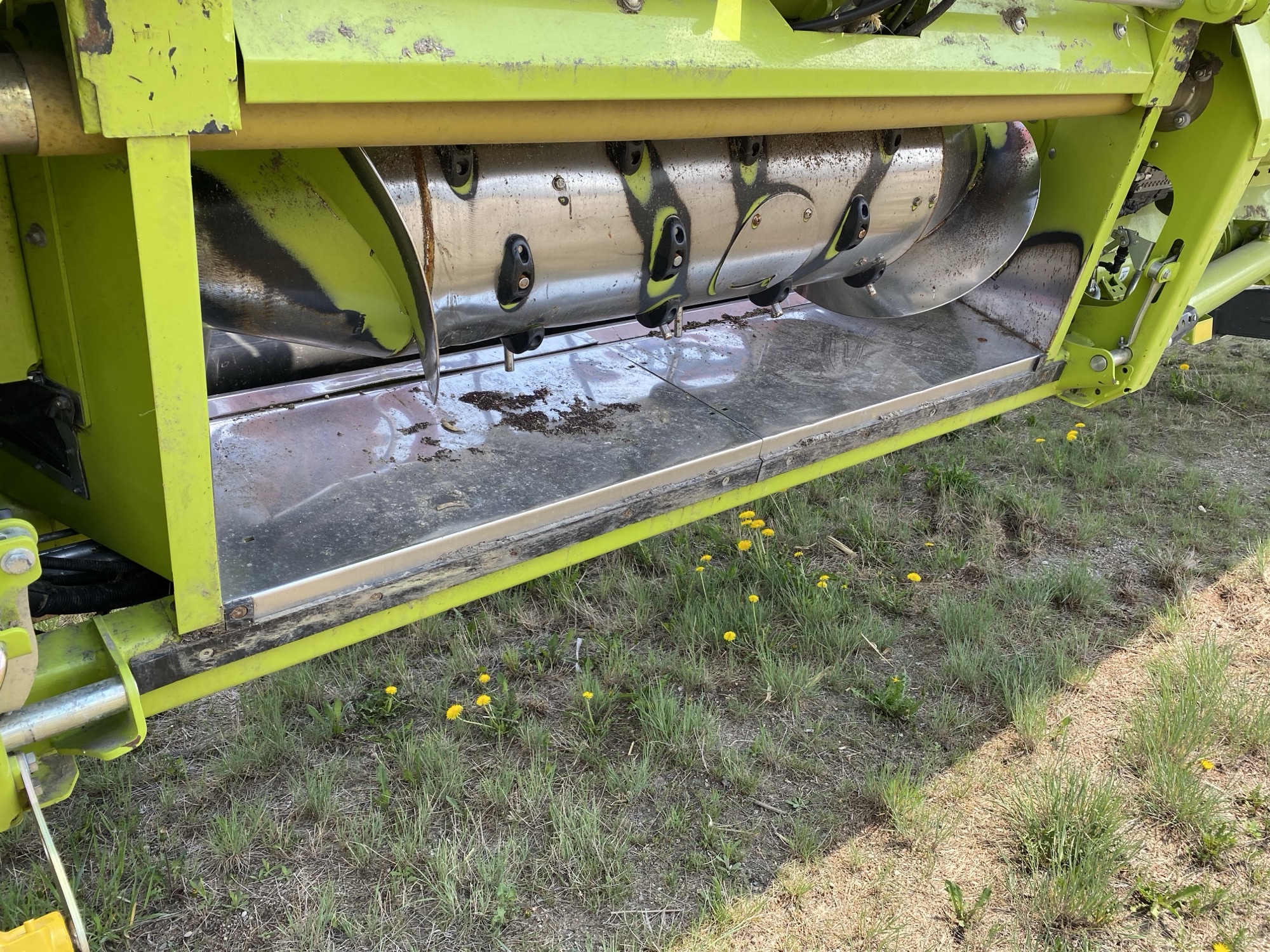 2022 CLAAS Convio Flex 1380 Header Combine