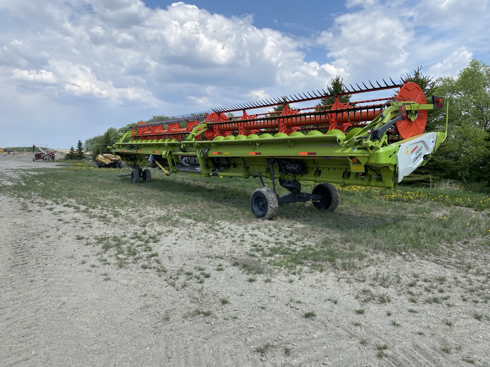 2022 CLAAS Convio Flex 1380 Header Combine