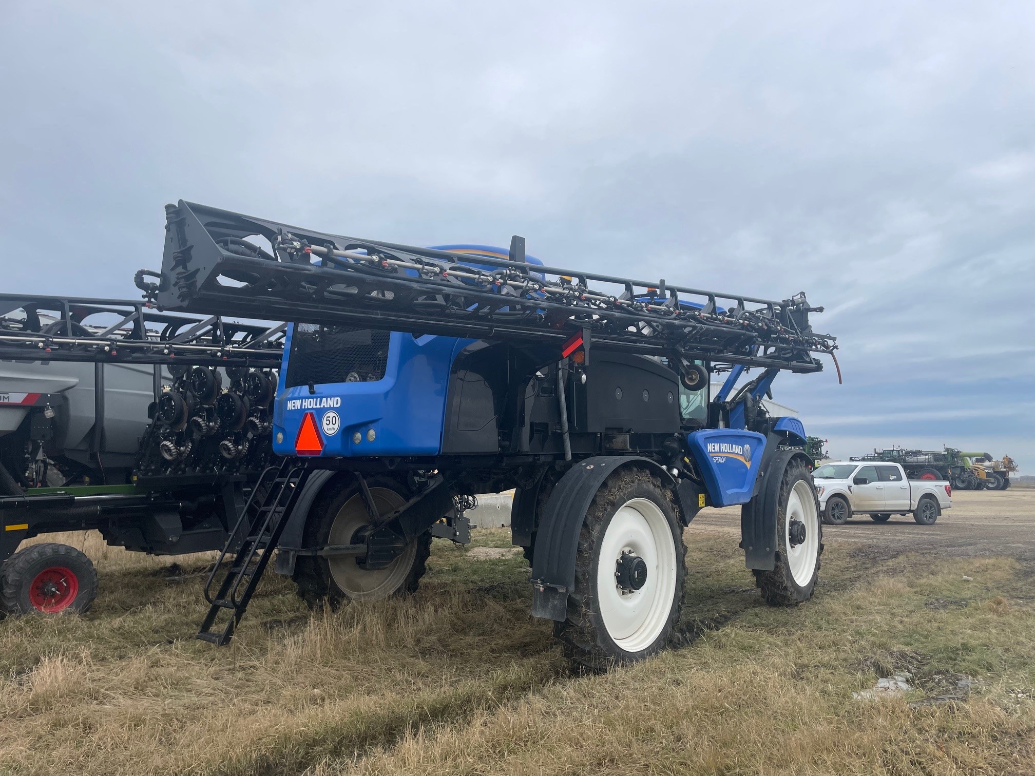 2019 New Holland SP.310F Sprayer/High Clearance