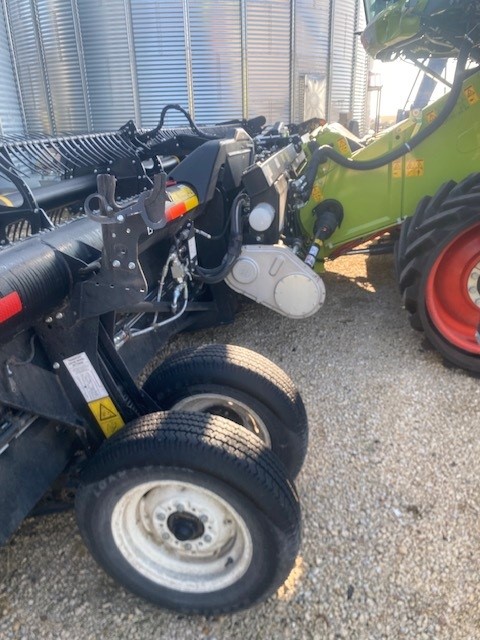 2020 MacDon FD140 Header Combine