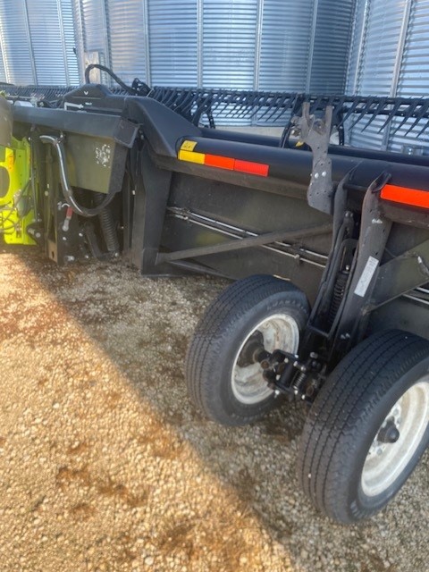 2020 MacDon FD140 Header Combine