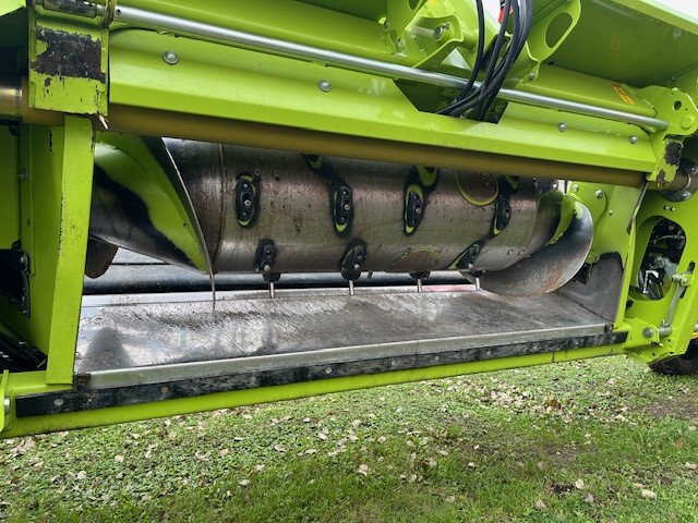 2022 CLAAS Convio Flex 1230 Header Combine