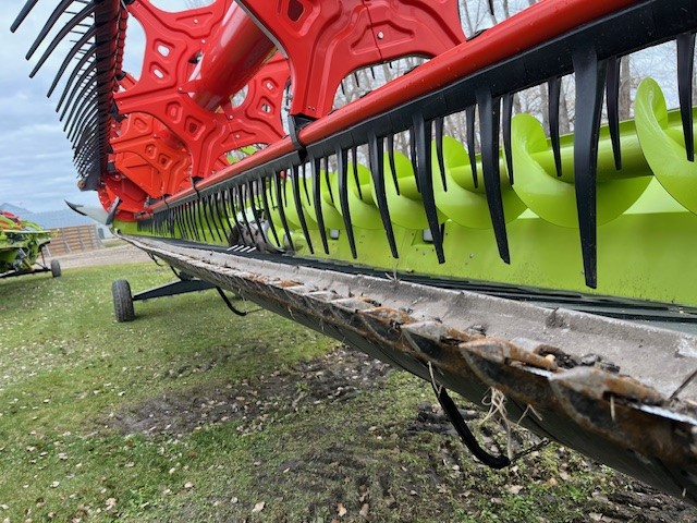 2022 CLAAS Convio Flex 1230 Header Combine