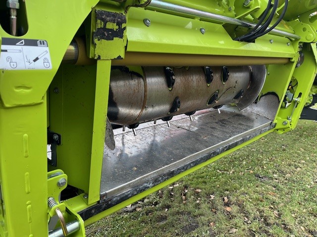 2022 CLAAS Convio Flex 1230 Header Combine