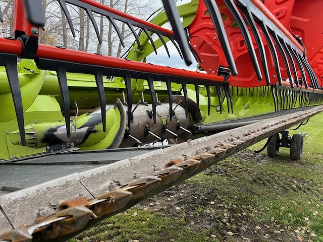 2022 CLAAS Convio Flex 1230 Header Combine