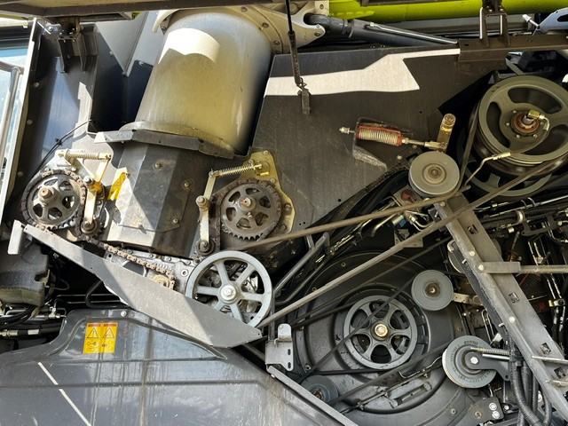 2022 CLAAS 6800TT Combine