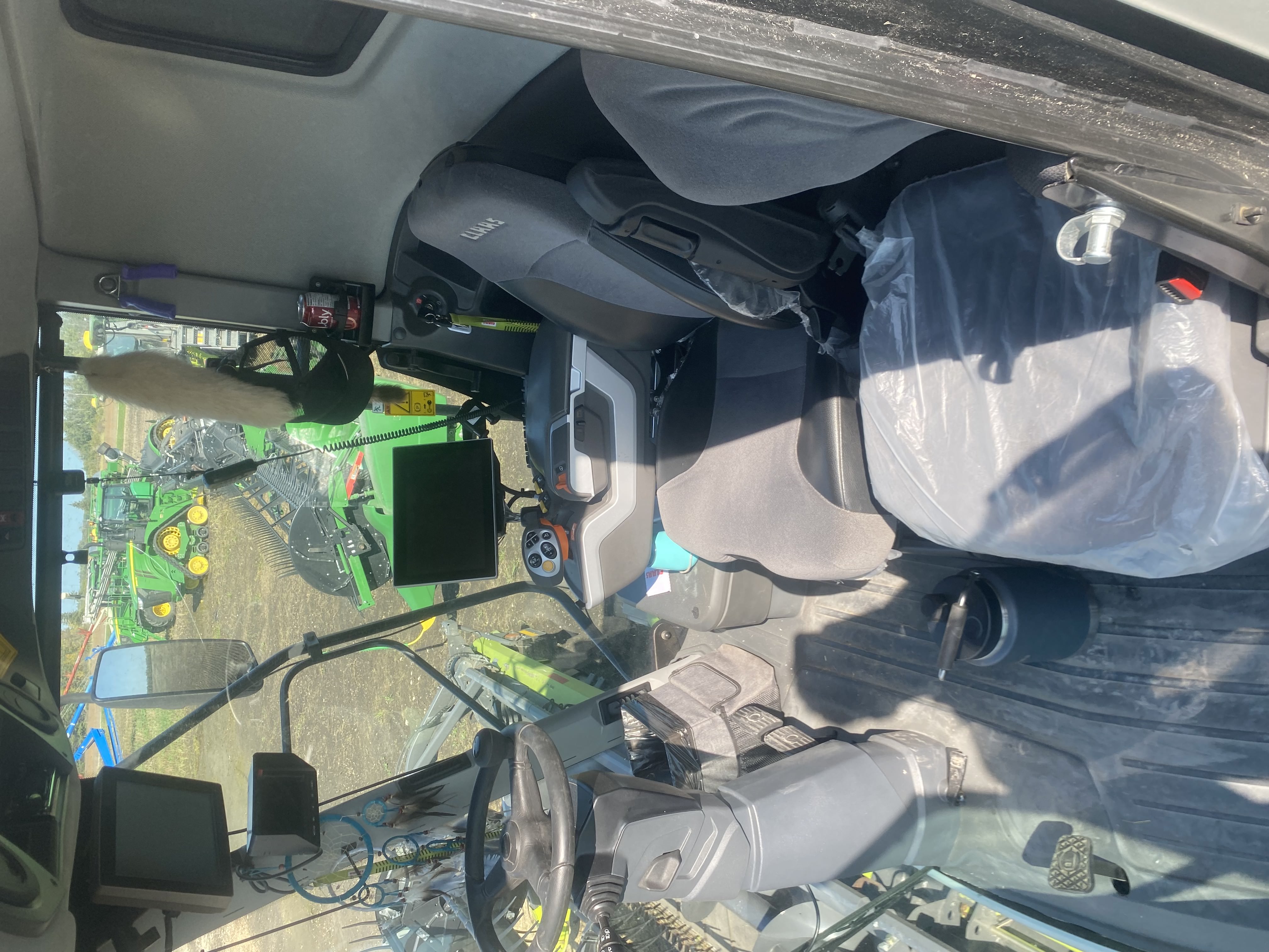 2022 CLAAS LEXION 6800 TERRA TRAC Grain N7/18 SW Combine