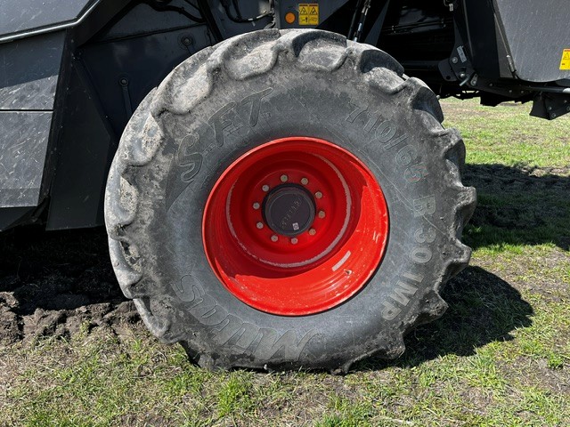 2022 CLAAS 6800TT Combine