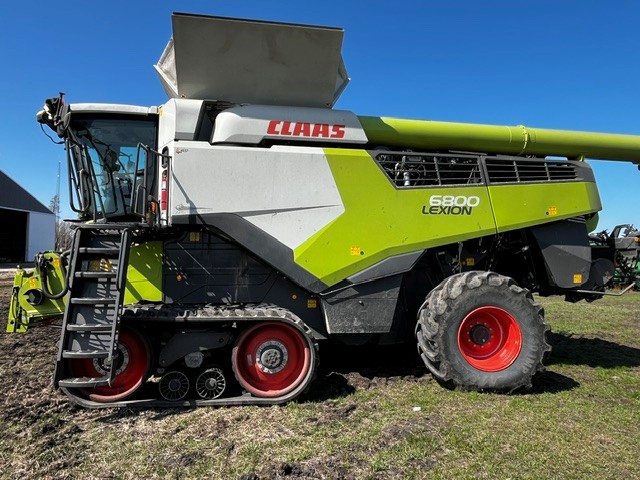 2022 CLAAS 6800TT Combine