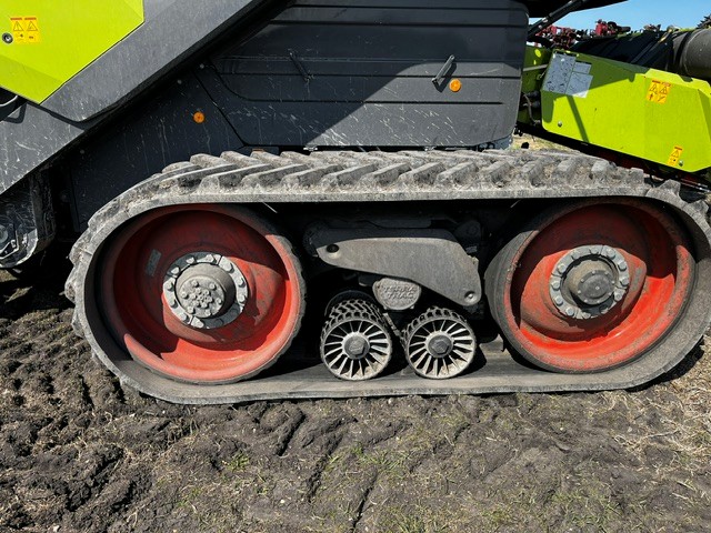 2022 CLAAS 6800TT Combine