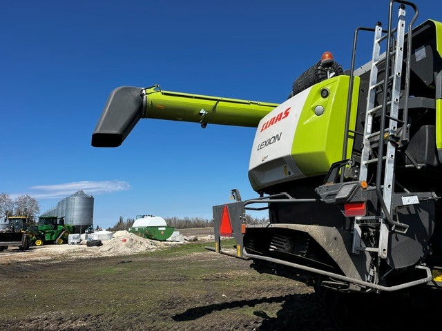 2022 CLAAS 6800TT Combine
