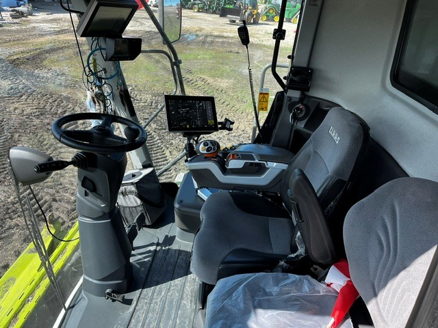 2022 CLAAS 6800TT Combine