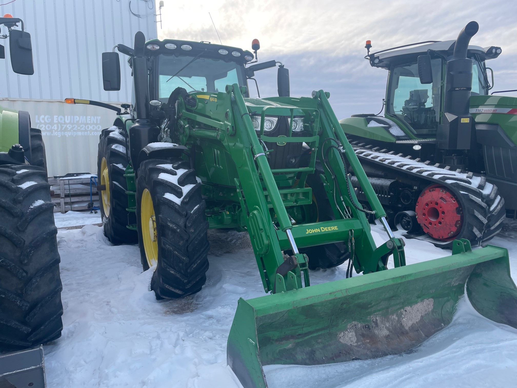 2018 John Deere 6215R Tractor