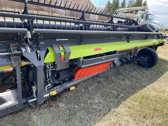 2020 CLAAS Convio Flex 1380 Header Combine