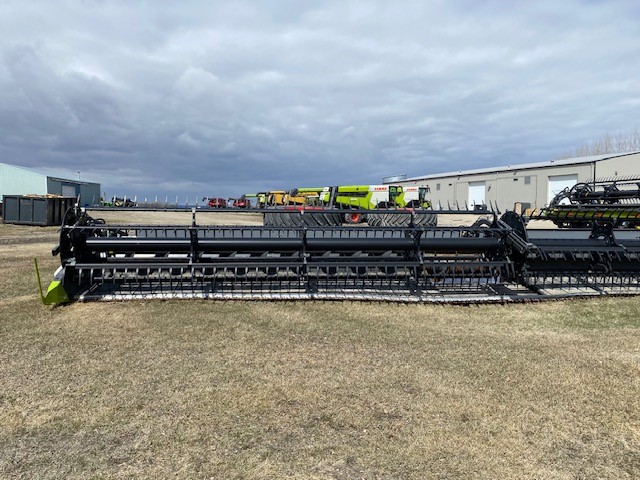 2020 CLAAS Convio Flex 1380 Header Combine