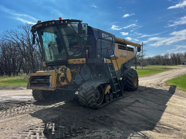 2016 CLAAS 760TT Combine
