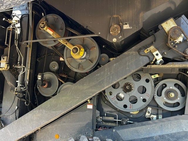 2016 CLAAS 760TT Combine