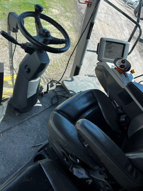2016 CLAAS 760TT Combine