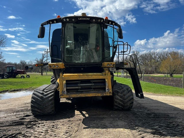 2016 CLAAS 760TT Combine