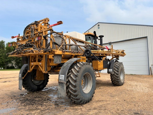 2010 RoGator 1184 Sprayer/High Clearance