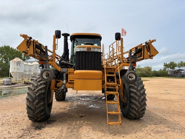 2010 RoGator 1184 Sprayer/High Clearance
