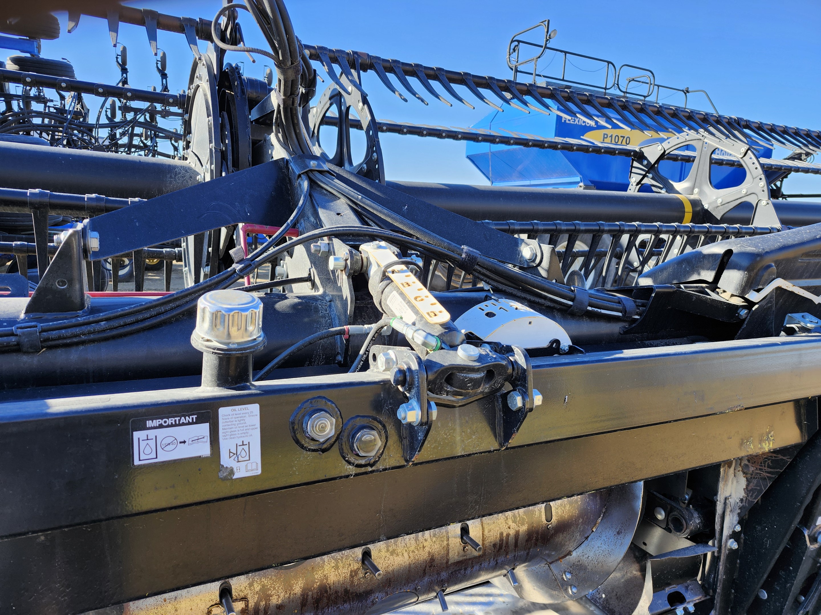 2021 MacDon FD145 Header Draper Flex