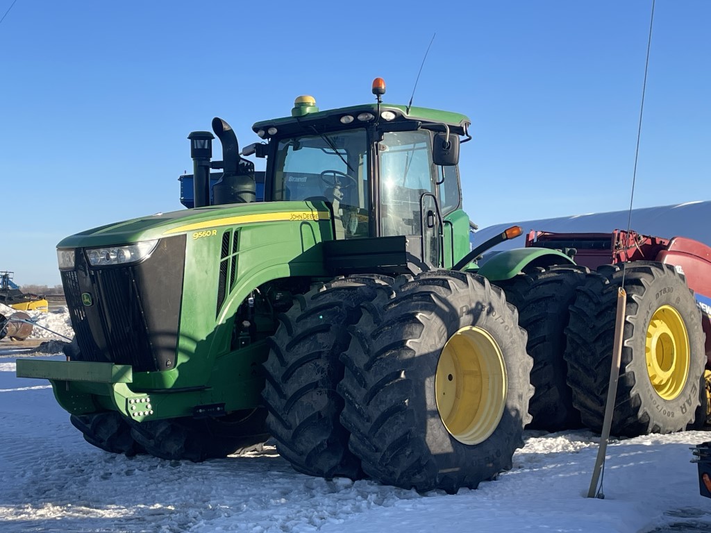 2014 John Deere 9560R Tractor 4WD