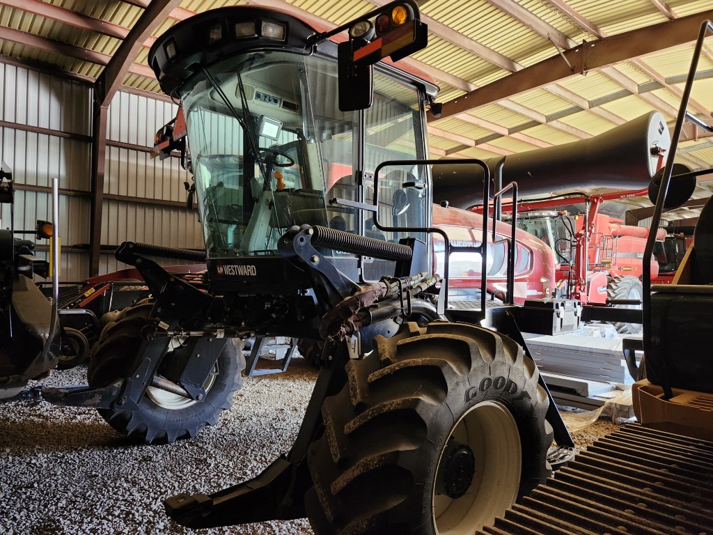 2012 MacDon M155 Windrower