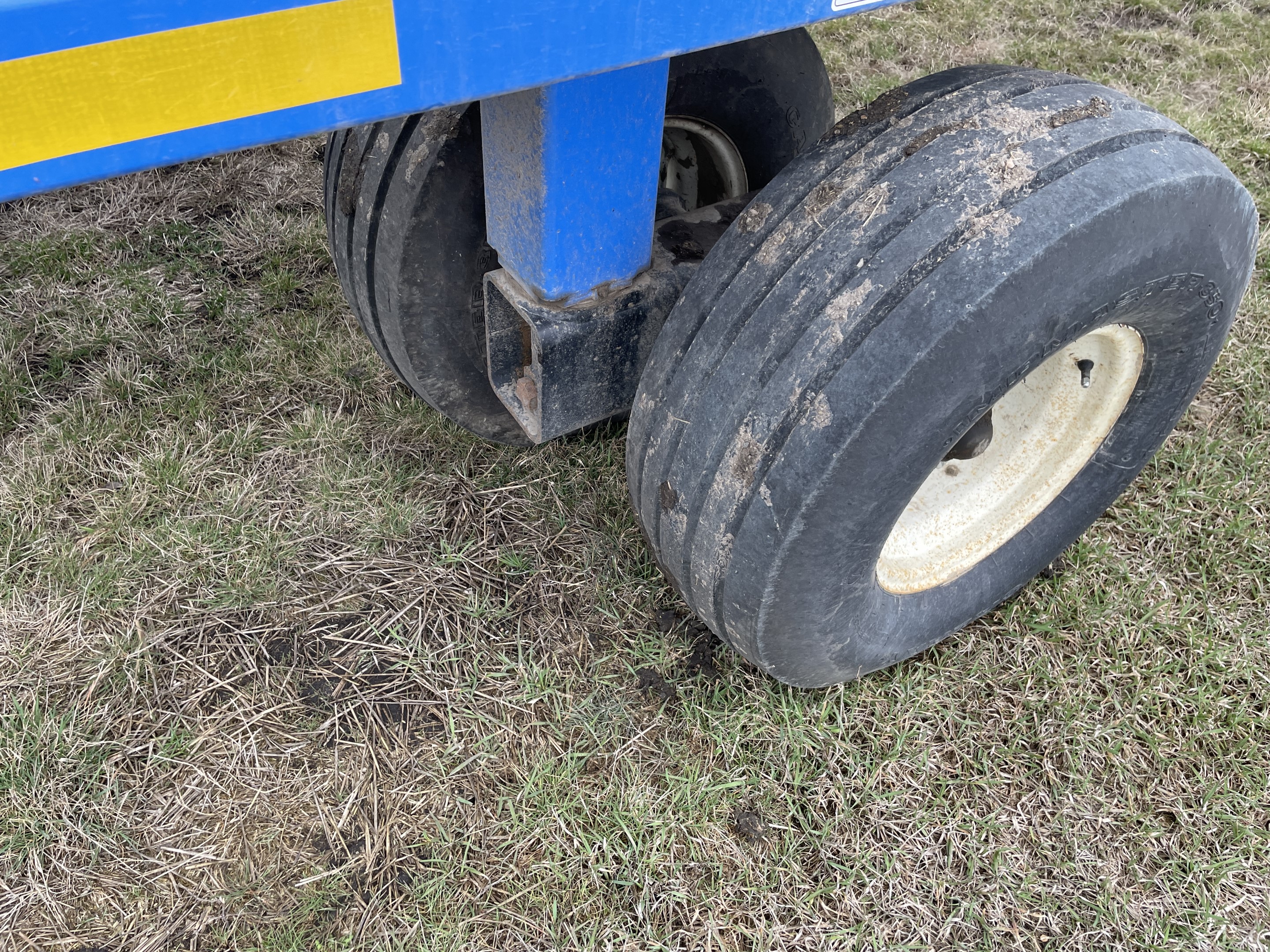 2011 New Holland P2070 Air Drill