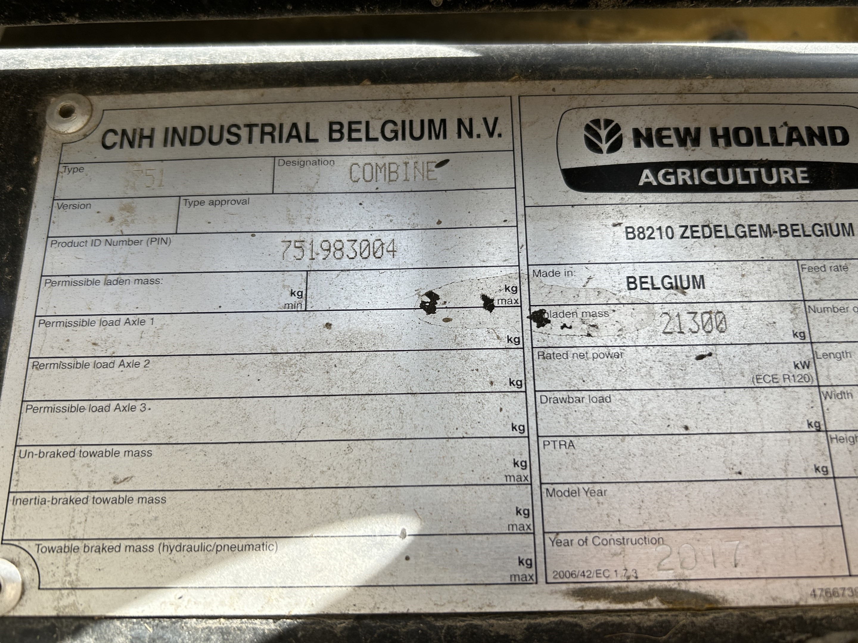 2017 New Holland CR9.90Z Combine