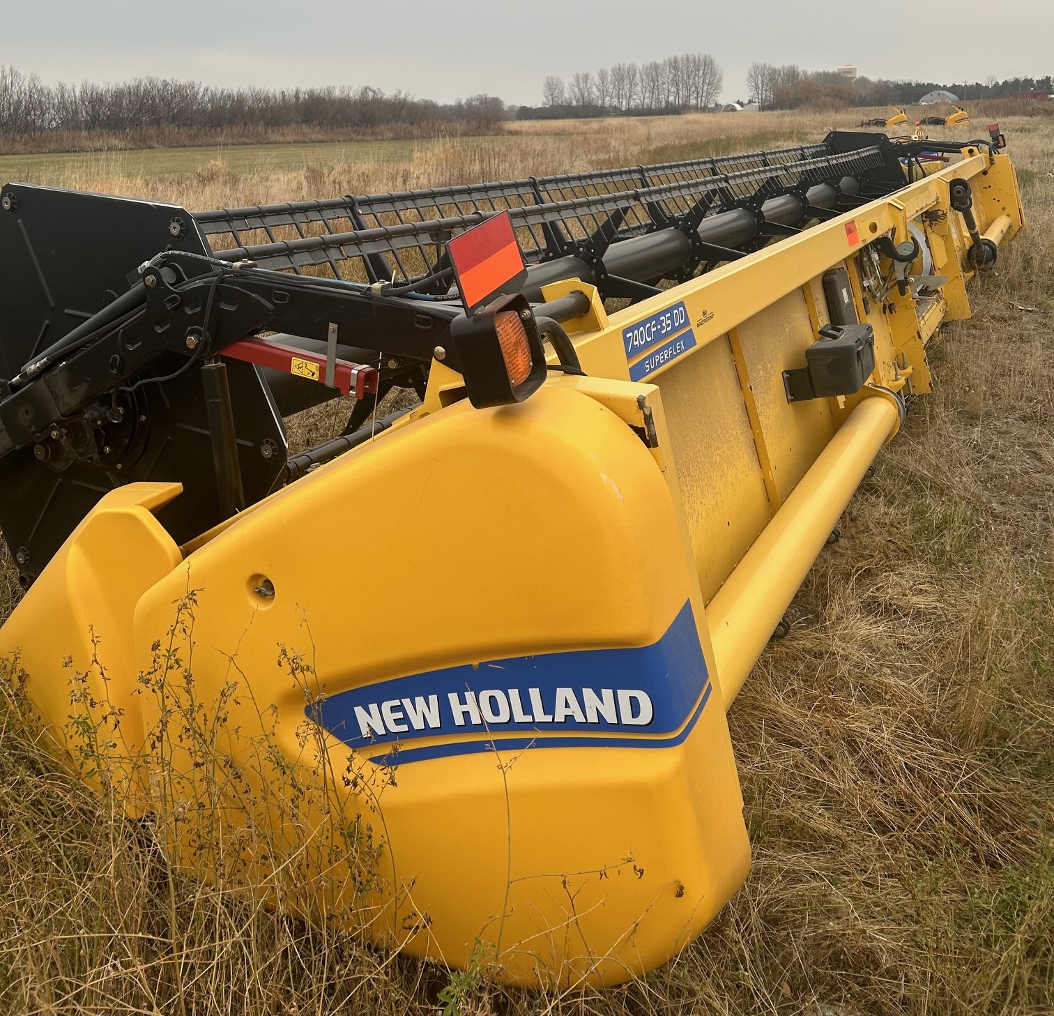 2015 New Holland 740CF Header Flex