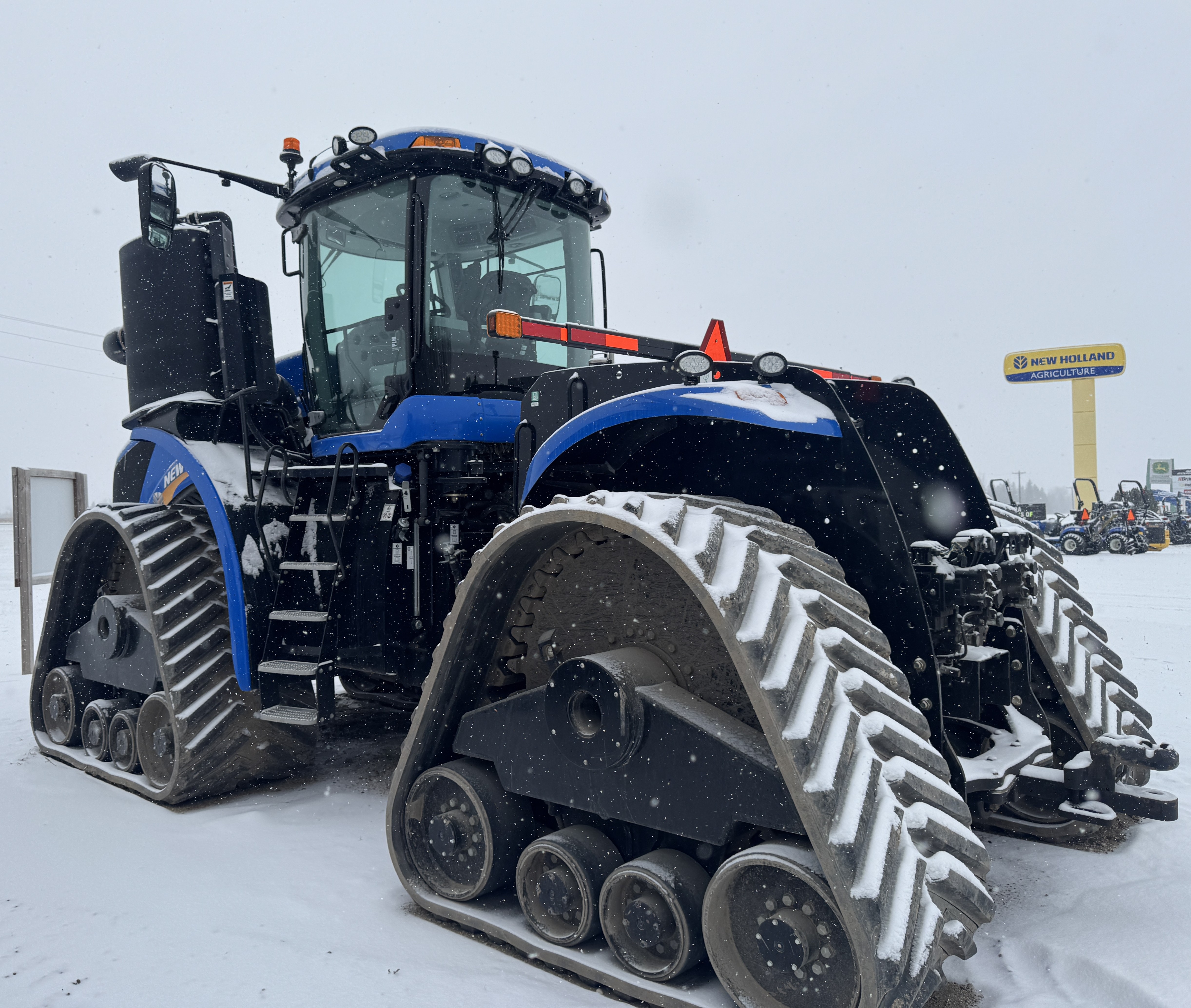2020 New Holland T9.700 Tractor Rubber Track