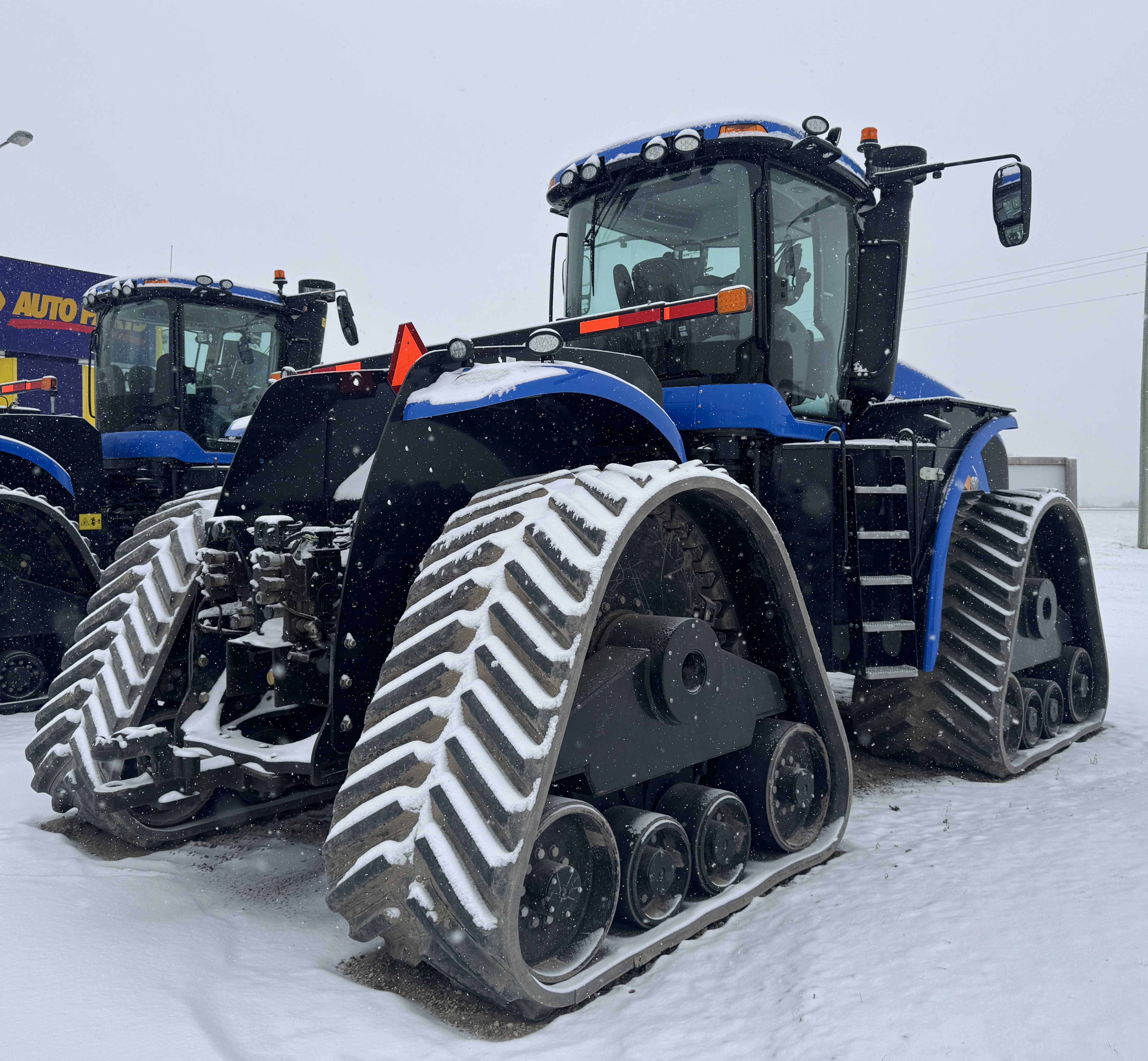 2020 New Holland T9.700 Tractor Rubber Track