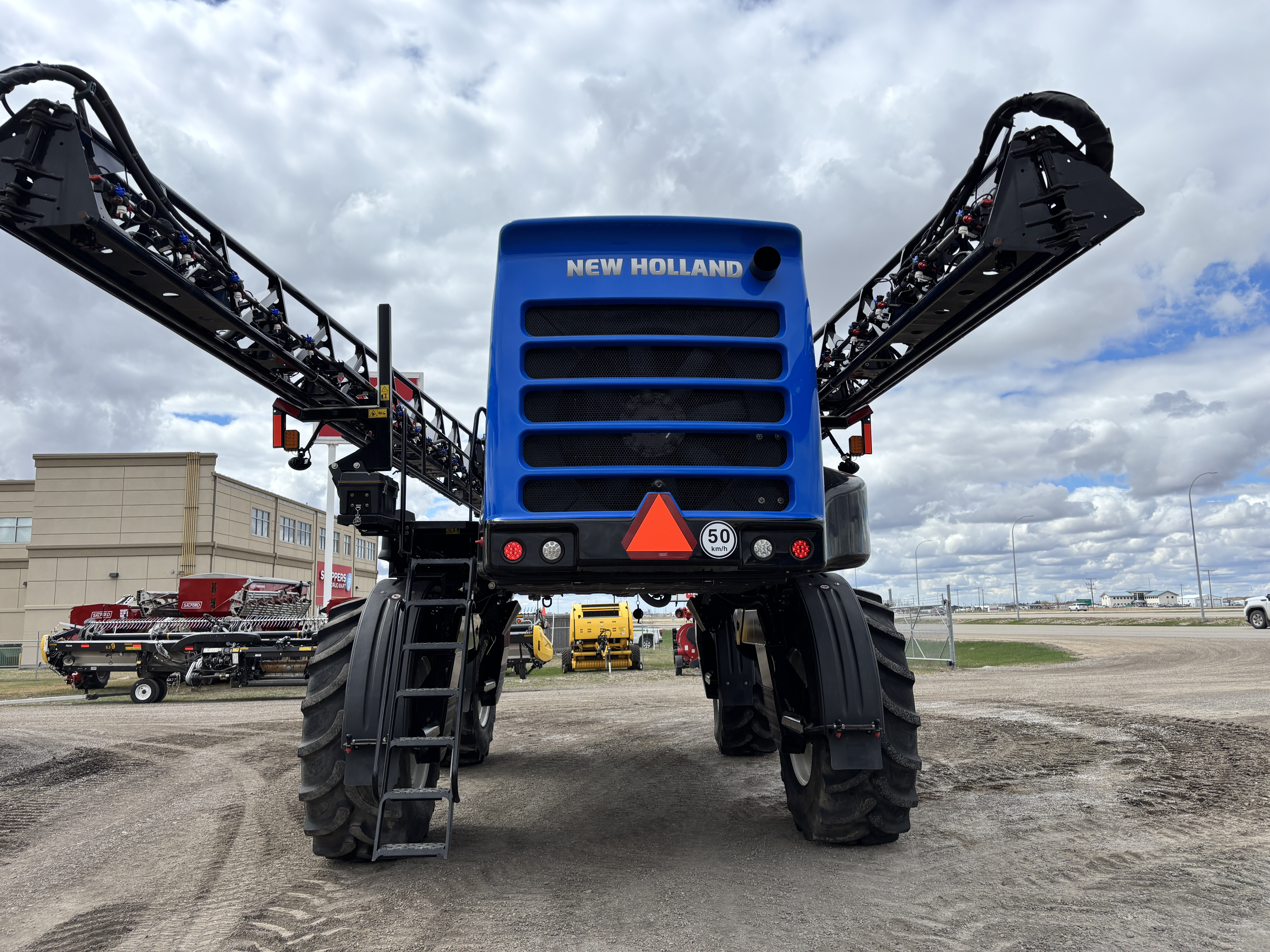 2023 New Holland SP.410F Sprayer/High Clearance