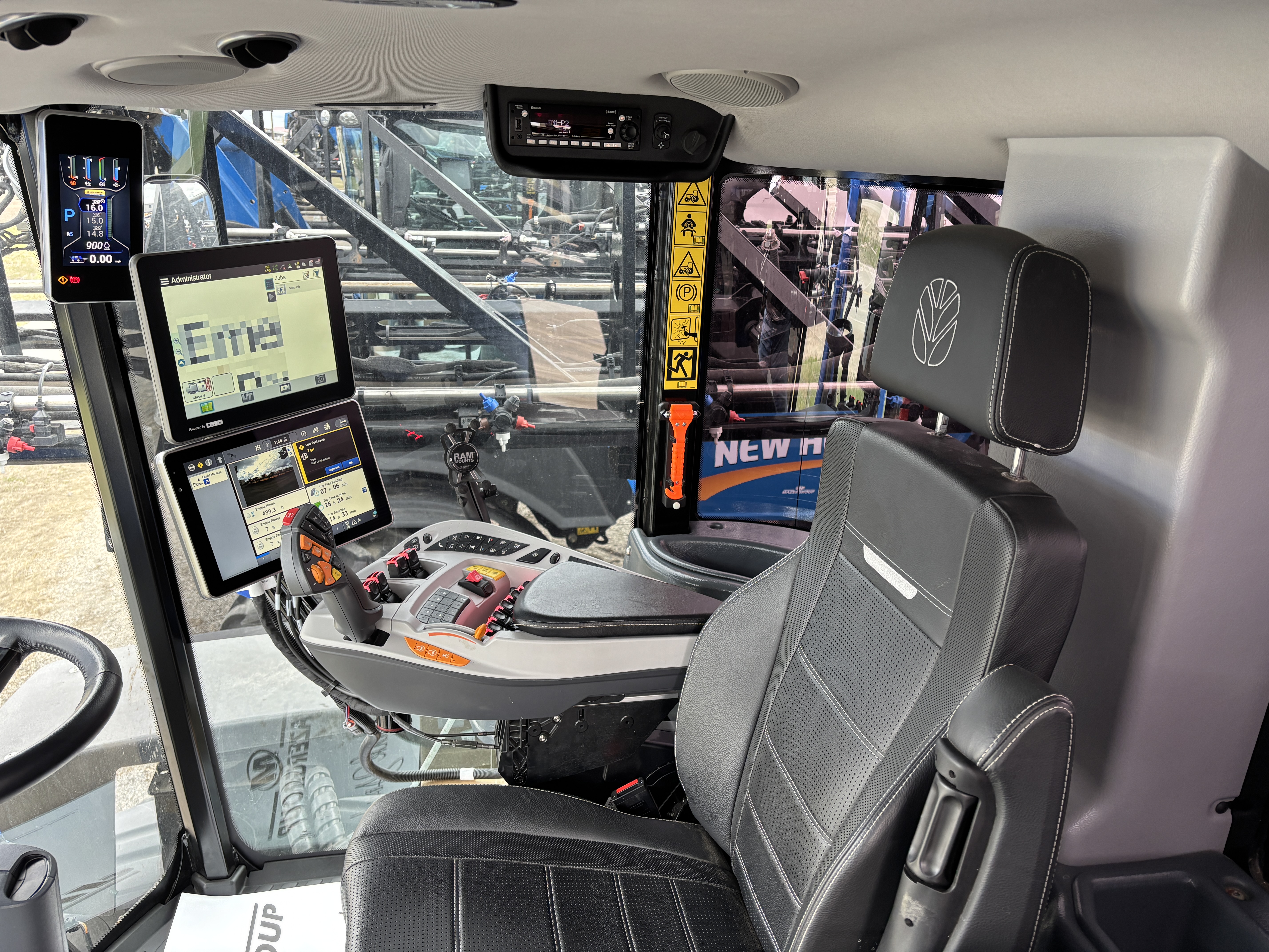 2023 New Holland SP.410F Sprayer/High Clearance