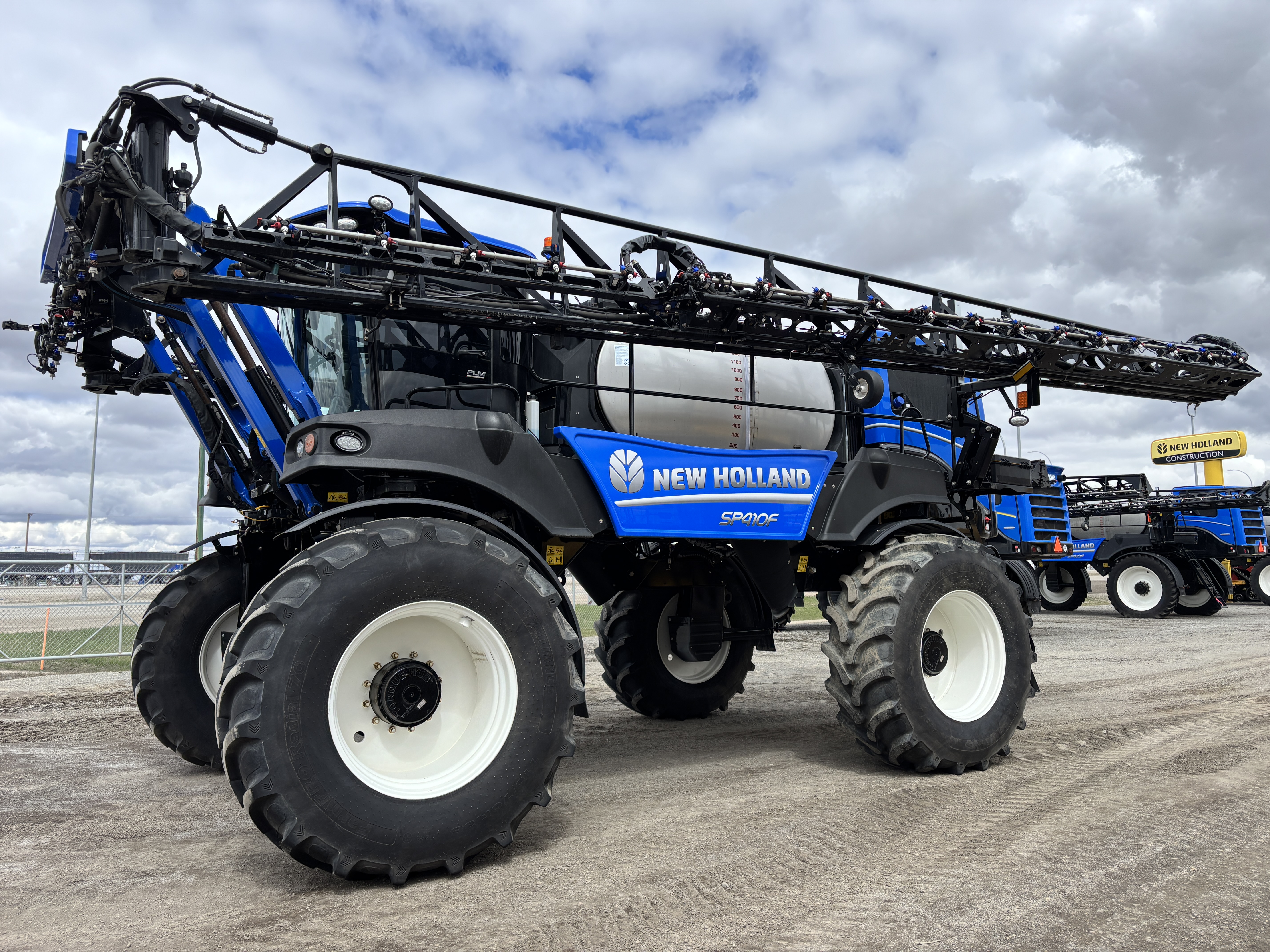 2023 New Holland SP.410F Sprayer/High Clearance