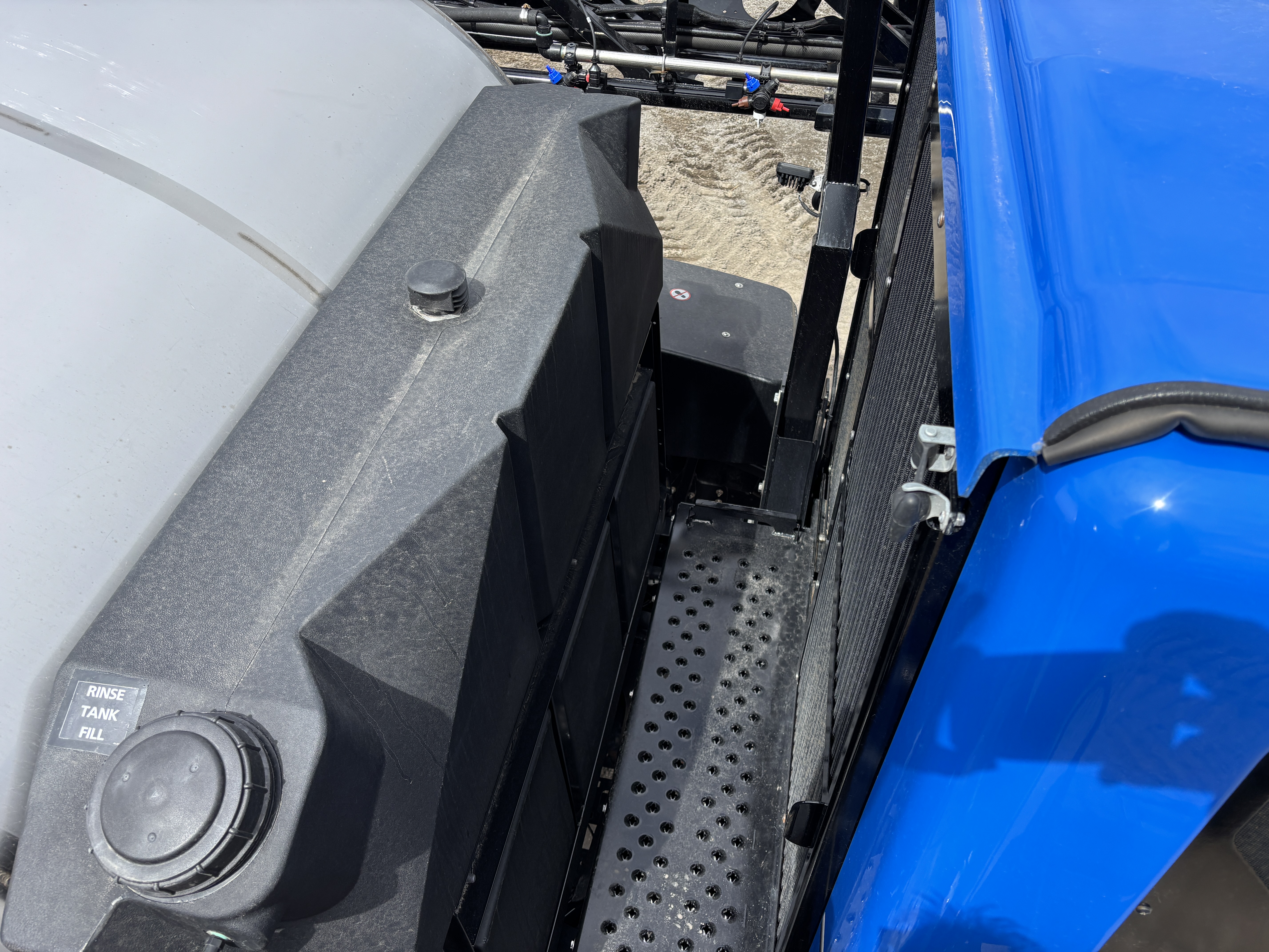 2023 New Holland SP.410F Sprayer/High Clearance