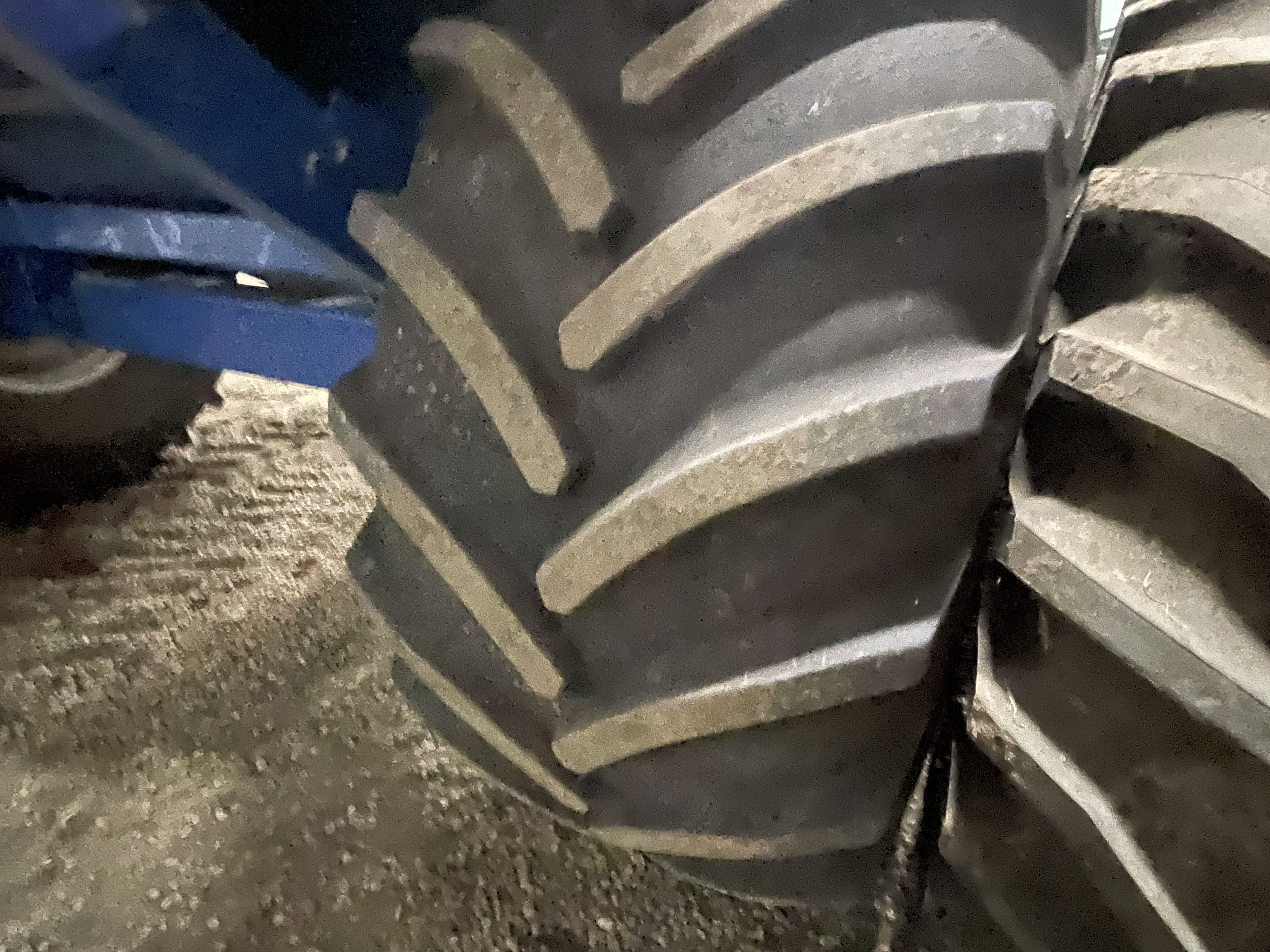 2012 Brandt 1020 XR Grain Cart