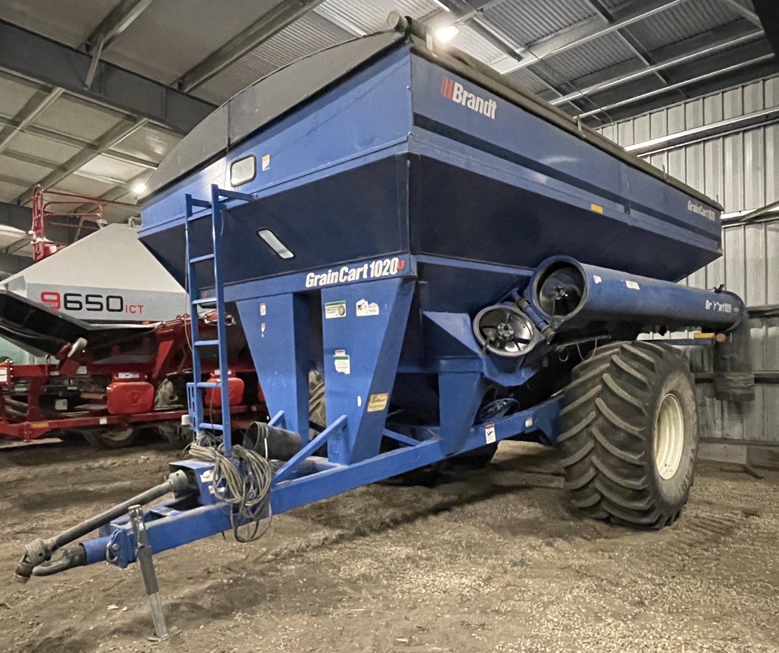 2012 Brandt 1020 XR Grain Cart